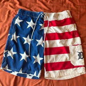 👉🏼Like New👈🏼 Men’s American Flag Detroit Tigers Swim Trunks Size: XXL